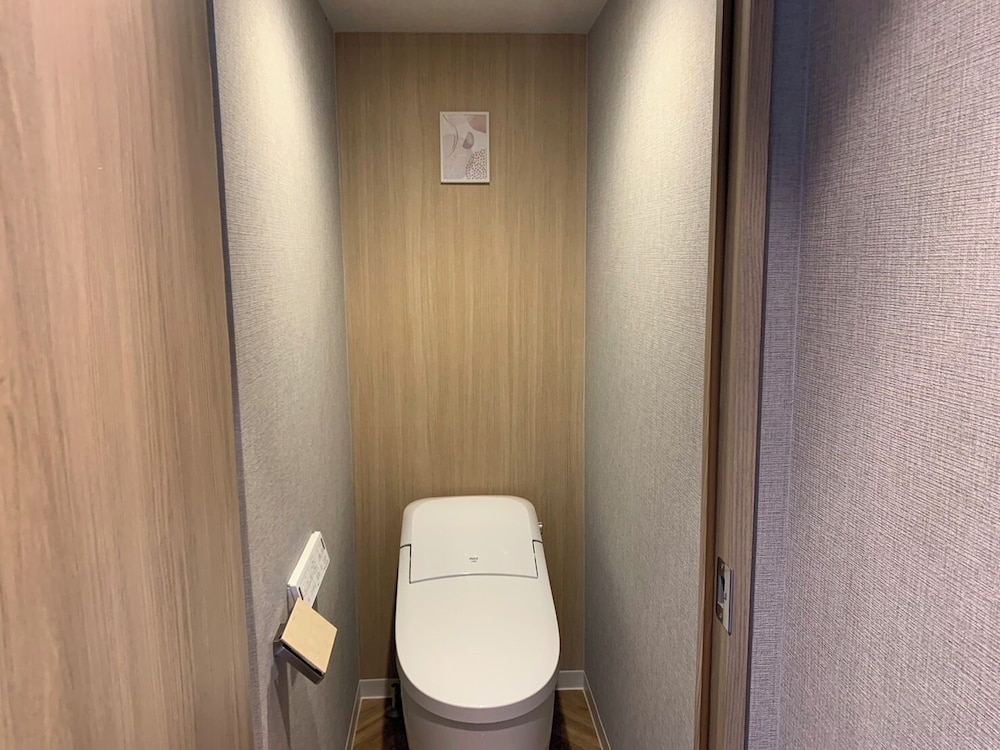 シティ 4 人部屋 バスルーム2 | 大阪えびすホテル