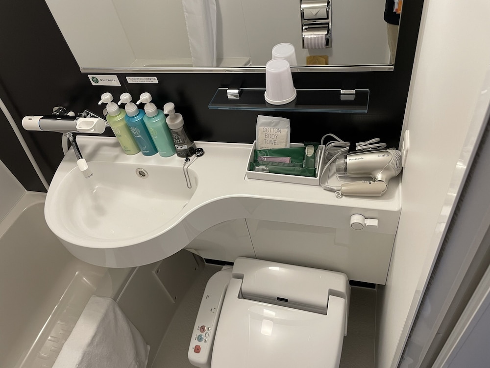 コンフォート ツインルーム 禁煙 バスルーム0 | ホテルルートイン見附 中之島見附インター