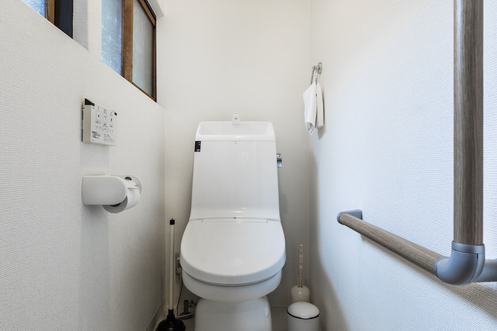 シティ ハウス 補高便座0 | Uguisuan 鶯庵