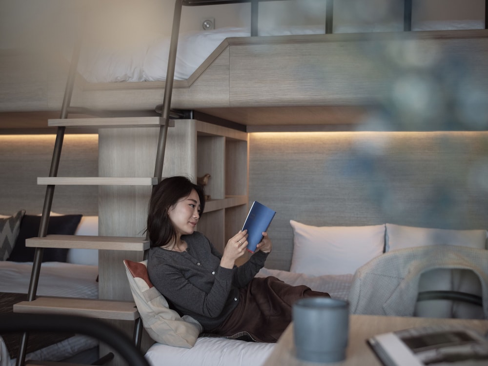 デラックス スタジオ 客室2 | fav 広島平和大通り