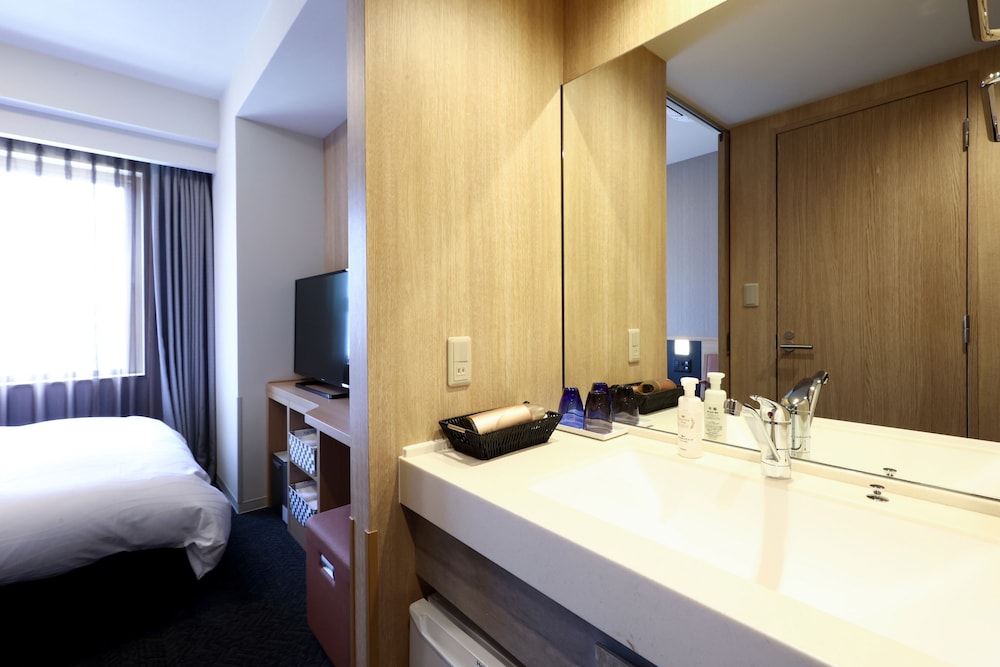 スタンダード ダブルルーム 禁煙 客室1 | 天然温泉 吉備の湯 ドーミーイン岡山