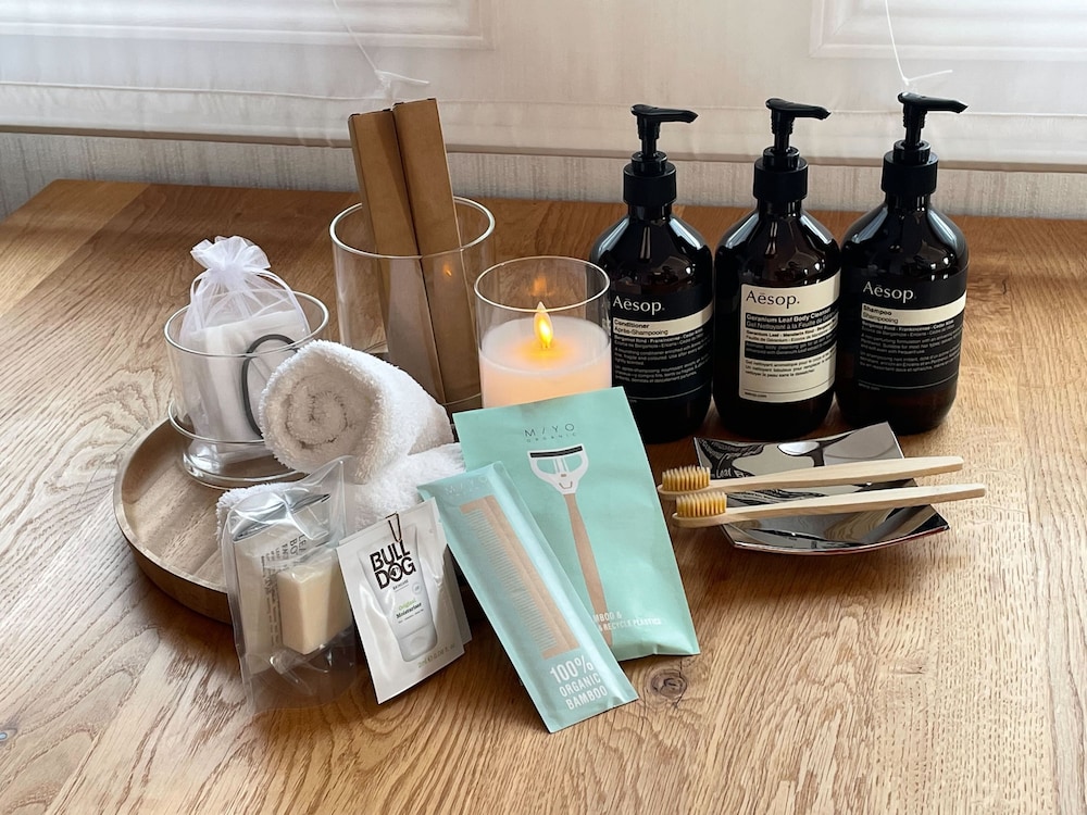 ラグジュアリー トリプルルーム シービュー バスルーム1 | PETALS TOKYO - Floating Hotel