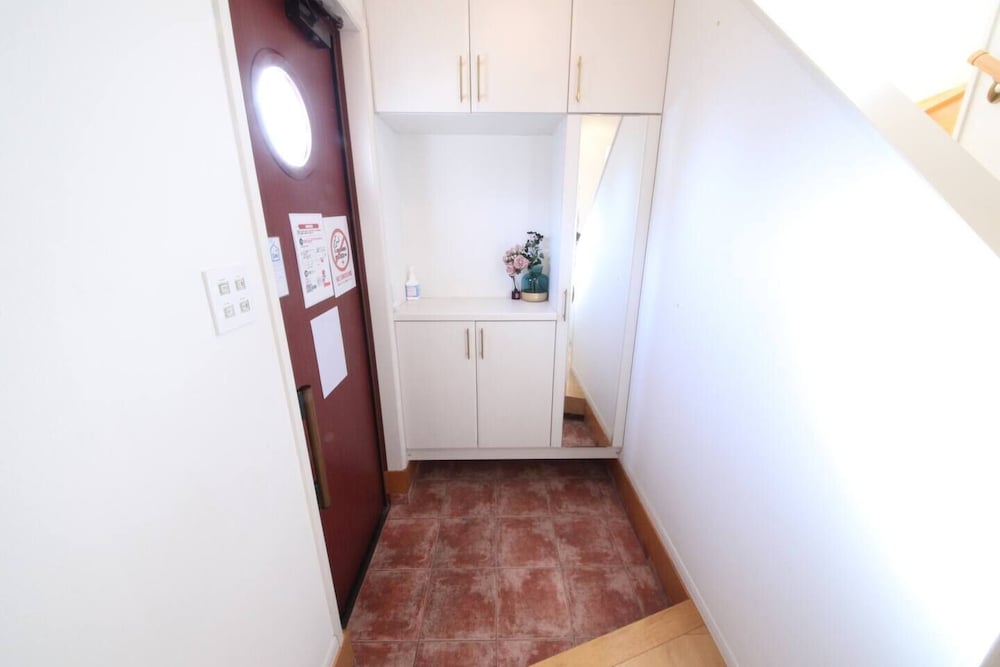 内部エントランス1 | 浦安3階建て戸建て_H190 内部エントランス1 | 浦安3階建て戸建て_H190