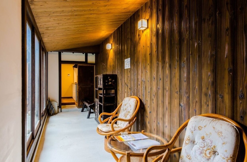 プレミアム ルーム リビング エリア1 | THE KAGAYA KYOTO 和邸