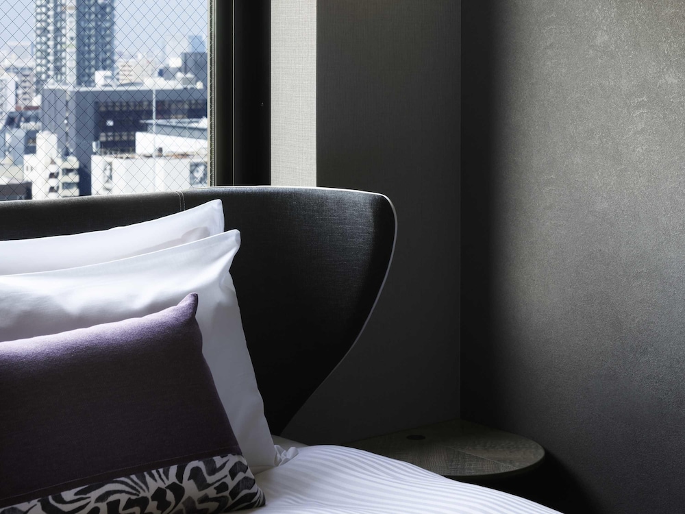 スーペリア ルーム クイーンベッド 1 台 (with Washing Machine) 客室9 | 東急ステイ メルキュール 大阪なんば