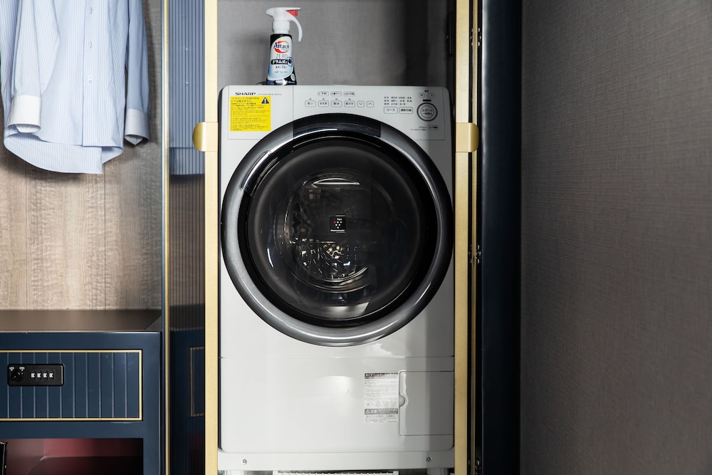ファミリー ルーム (Privilege, with Washing Machine) 客室1 | 東急ステイ メルキュール 大阪なんば
