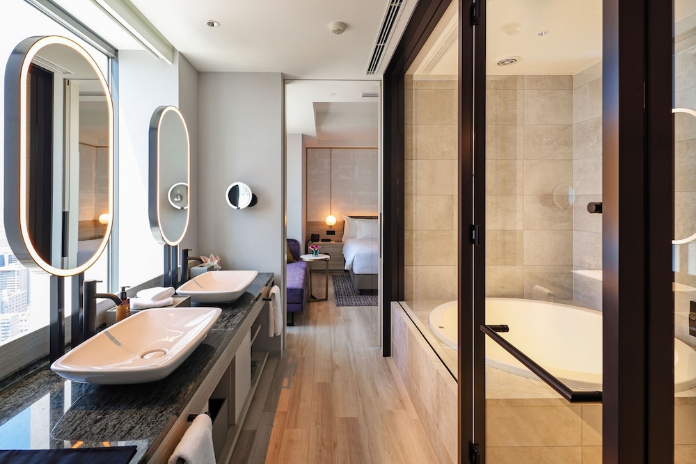 クラブ スイート (Miyabi Club Floor) 客室1 | センタラ グランドホテル 大阪