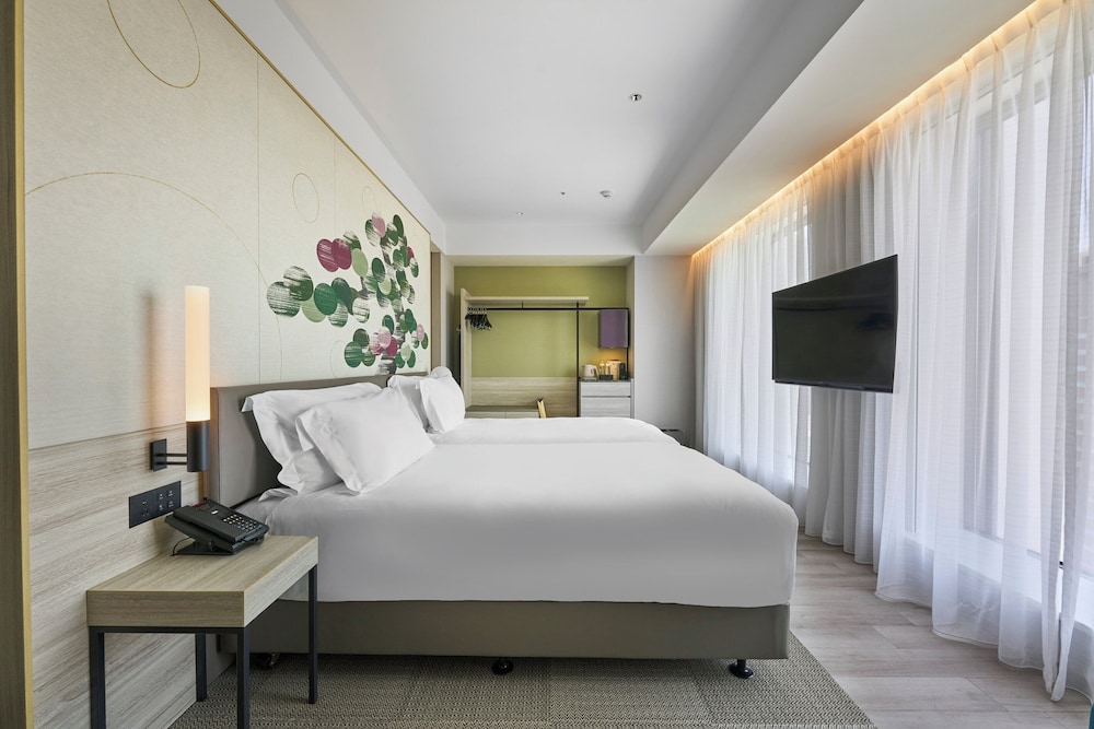 デラックス ツインルーム (Yu Standard Floor) 客室6 | センタラ グランドホテル 大阪