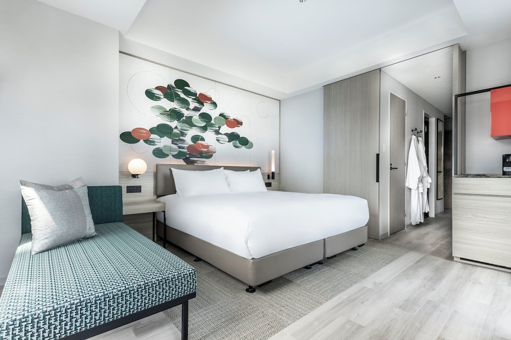 デラックス ルーム キングベッド 1 台 (Rei Premium Floor) 客室8 | センタラ グランドホテル 大阪