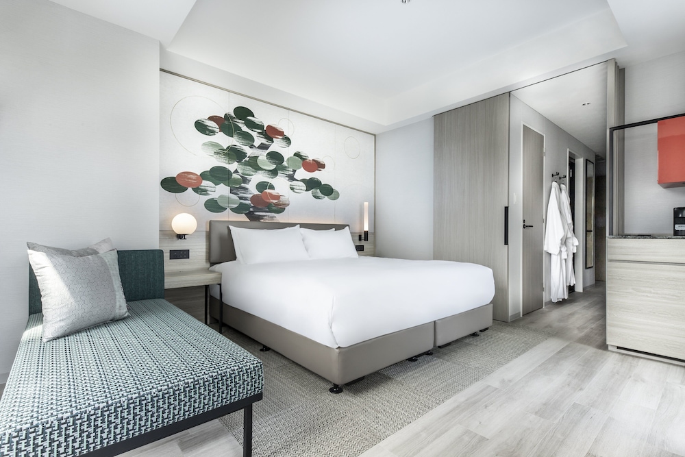 デラックス ルーム キングベッド 1 台 (Yu Standard Floor) | センタラ グランドホテル 大阪