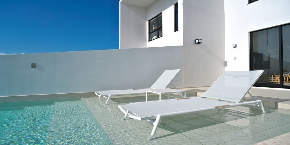 デラックス ヴィラ テラス / パティオ4 | ADANRESORT LANA Villa Suite