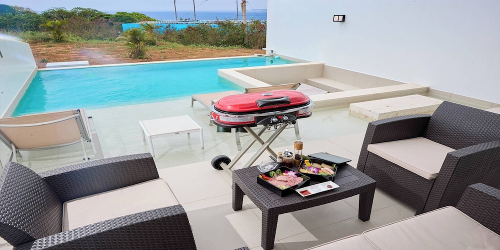 バーベキュー / ピクニック エリア1 | ADANRESORT LANA Villa Suite
