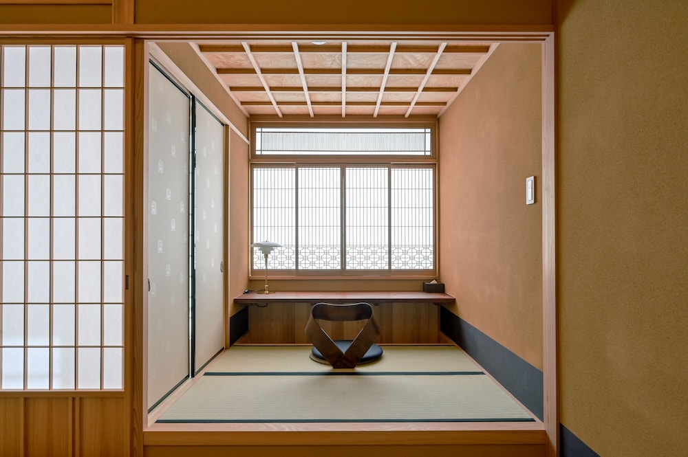 【特別室|Y】源泉◆踏込+12畳+8畳+広縁+書院(79平米) 客室1 | 湯河原温泉 ふきや