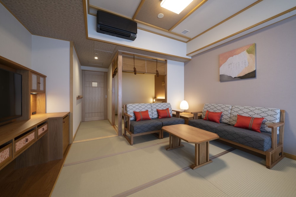 ベーシック 4 人部屋 ベッド (複数台) 禁煙 シティビュー 客室5 | 京都 梅小路 花伝抄