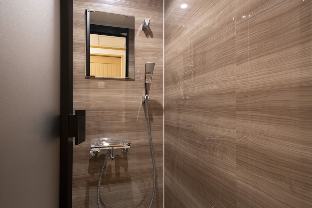 ベーシック ツインルーム バスルーム0 | 京都 梅小路 花伝抄