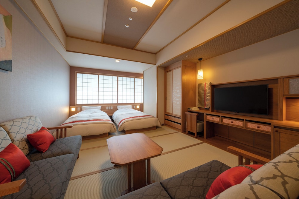 ベーシック 4 人部屋 ベッド (複数台) 禁煙 シティビュー | 京都 梅小路 花伝抄