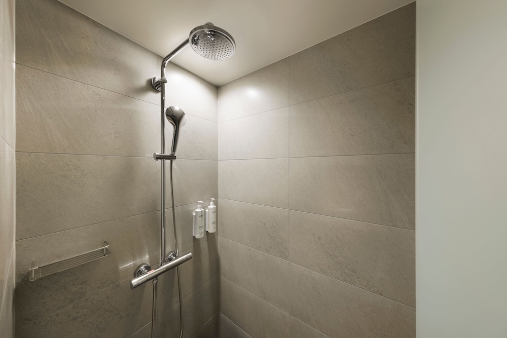 スタンダード ルーム シングルベッド 2 台 禁煙 バスルーム0 | フェアフィールド･バイ･マリオット･兵庫神鍋高原