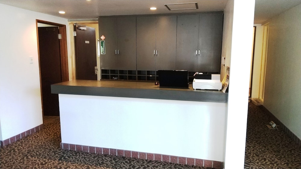 フロント1 | K's House Nikko - Kinugawa Onsen Hostel