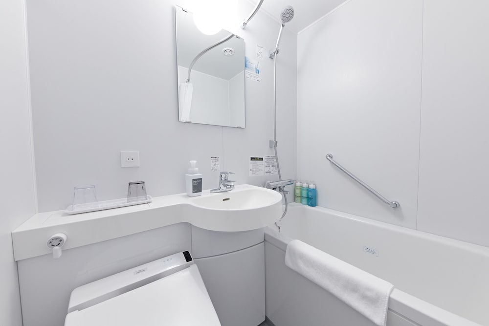 スタンダード ダブルルーム 禁煙 バスルーム1 | 相鉄フレッサイン 淀屋橋