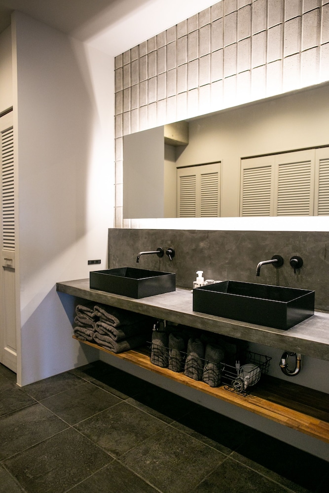 デラックス スイート バスルーム2 | vivid テラス