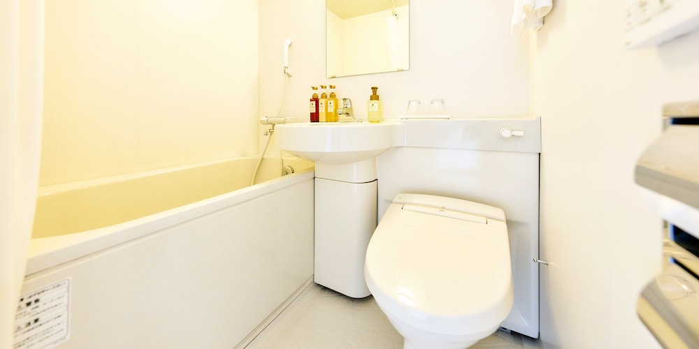 スタンダード ツインルーム バスルーム0 | ホテルメルディア京都四条大宮