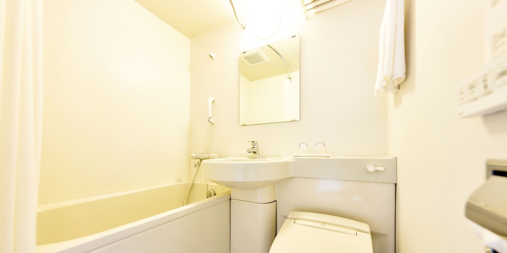 スタンダード ツインルーム バスルーム1 | ホテルメルディア京都四条大宮