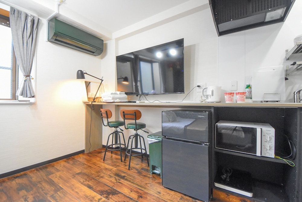 ベーシック アパートメント ダブルベッド 1 台 禁煙 1 階 客室4 | コンフィーステイ桜町