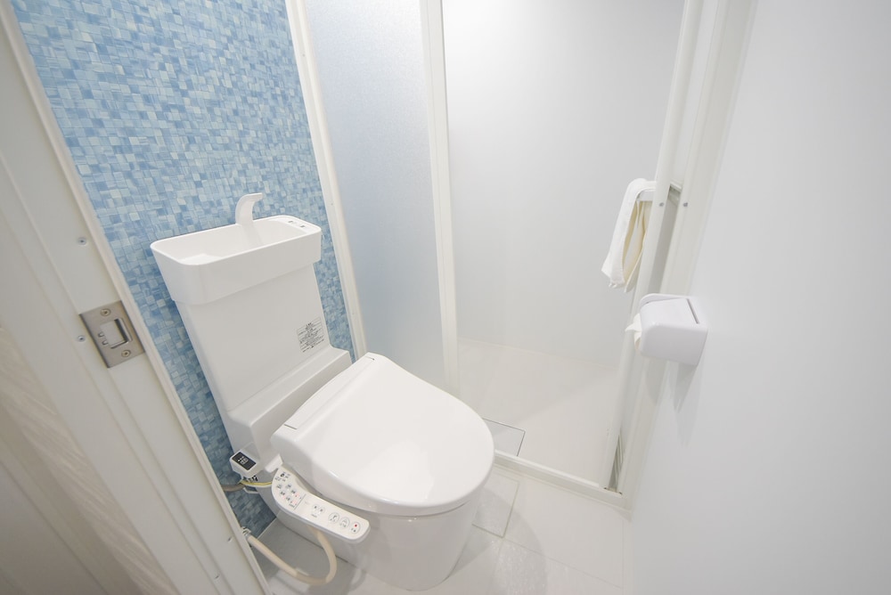 ベーシック アパートメント ダブルベッド 1 台 禁煙 1 階 バスルーム0 | コンフィーステイ桜町