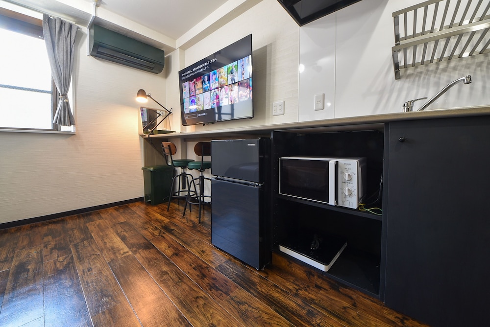 ベーシック アパートメント ダブルベッド 1 台 禁煙 1 階 専用キッチン0 | コンフィーステイ桜町