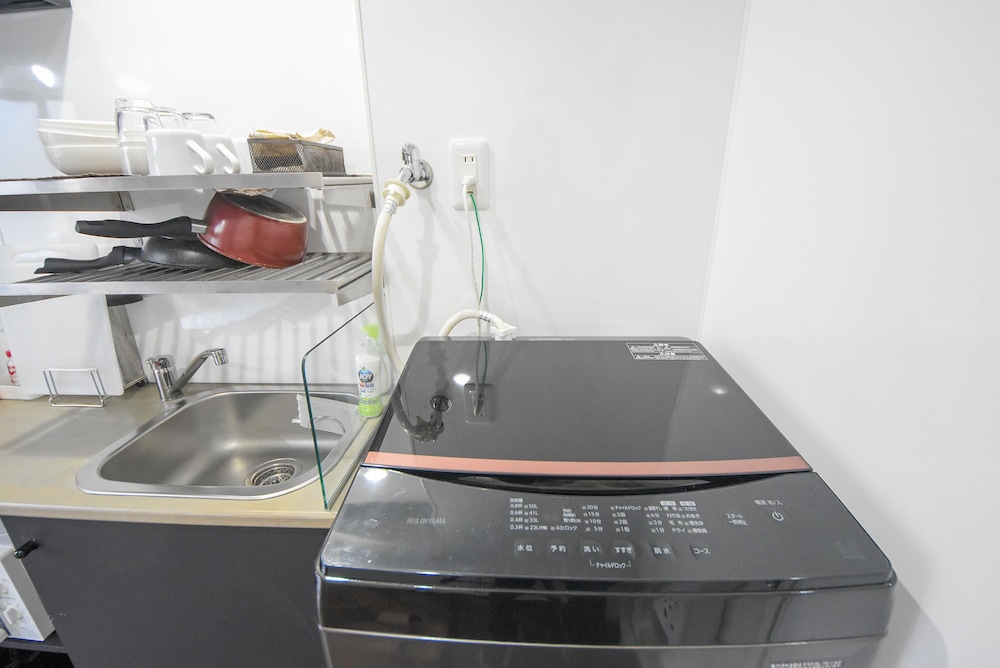 ベーシック アパートメント ダブルベッド 1 台 禁煙 1 階 客室9 | コンフィーステイ桜町