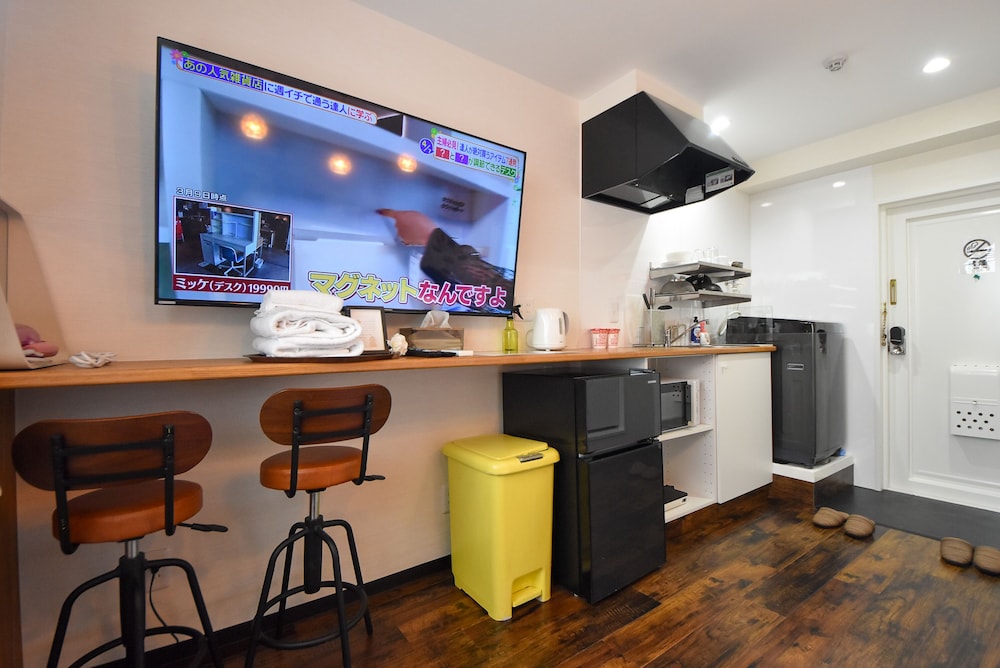 ベーシック アパートメント ダブルベッド 1 台 禁煙 1 階 客室5 | コンフィーステイ桜町