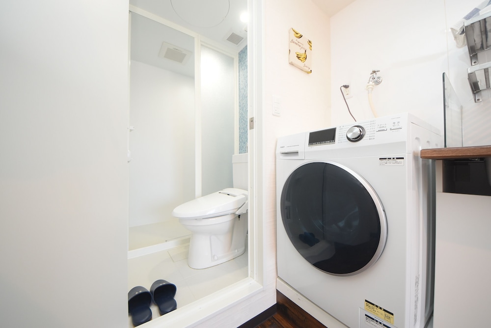 ベーシック アパートメント ダブルベッド 1 台 禁煙 中 2 階 バスルーム0 | コンフィーステイ桜町