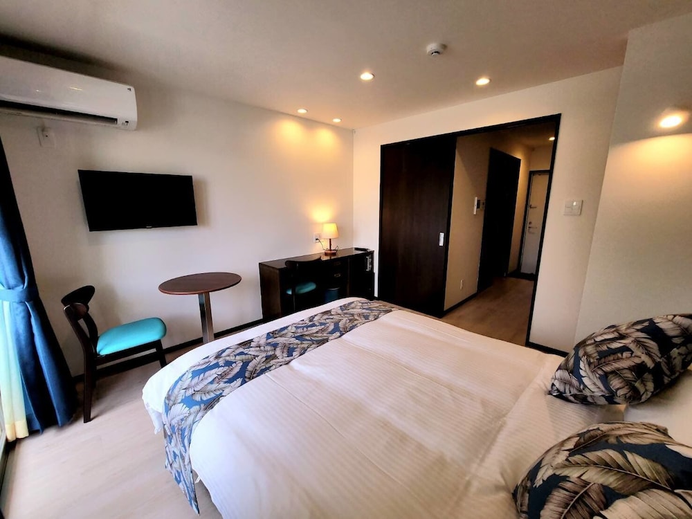 ベーシック ツインルーム シングルベッド 2 台 客室3 | KOHALA HOTEL