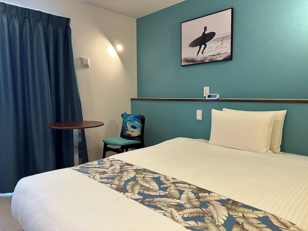 ベーシック ダブルルーム ダブルベッド 1 台 | KOHALA HOTEL