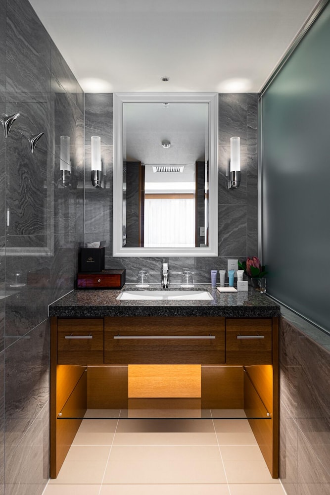 スーペリア ダブルルーム 禁煙 バスルーム2 | アビタホテル京都鴨川