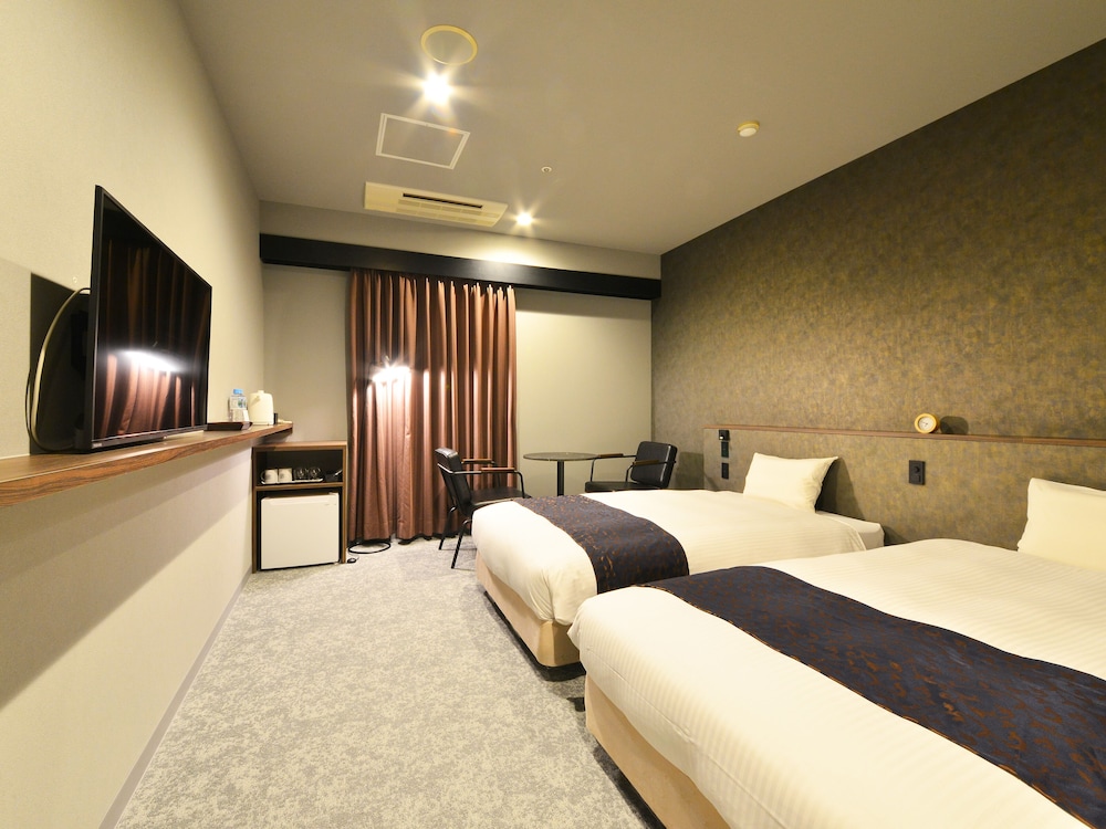 スーペリア ツインルーム 禁煙 本館 | LC五稜郭ホテル