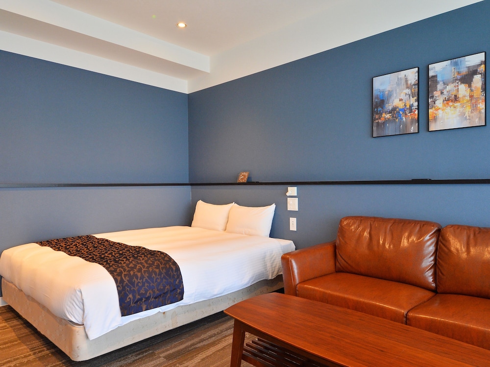 デラックス ダブルルーム 禁煙 本館 客室1 | LC五稜郭ホテル