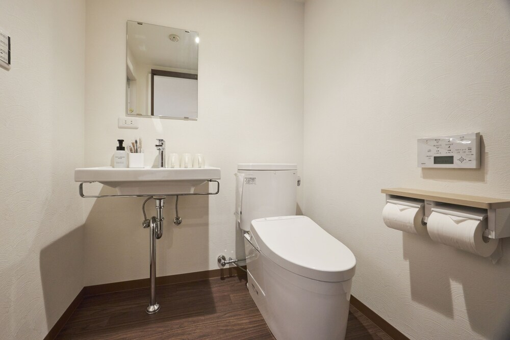 スタンダード トリプルルーム バスルーム0 | 花築・浅草和心ホテル