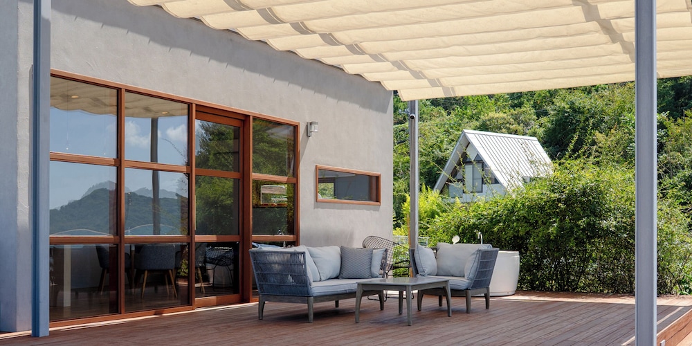 デラックス ヴィラ テラス / パティオ8 | 瀬戸内隠れ家リゾート