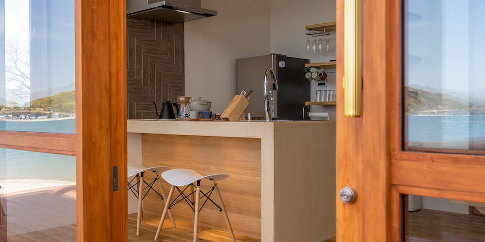 デラックス ヴィラ 客室2 | 瀬戸内隠れ家リゾート