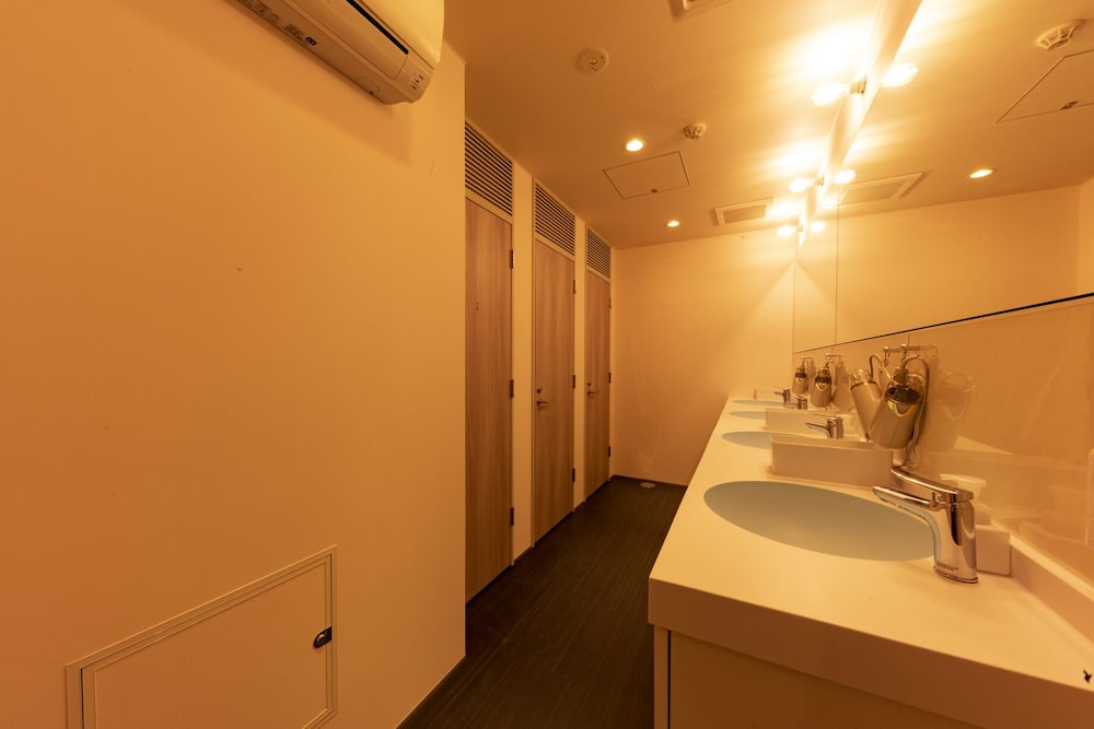 8人部屋 禁煙 バスルーム0 | plat hostel keikyu sapporo ichiba