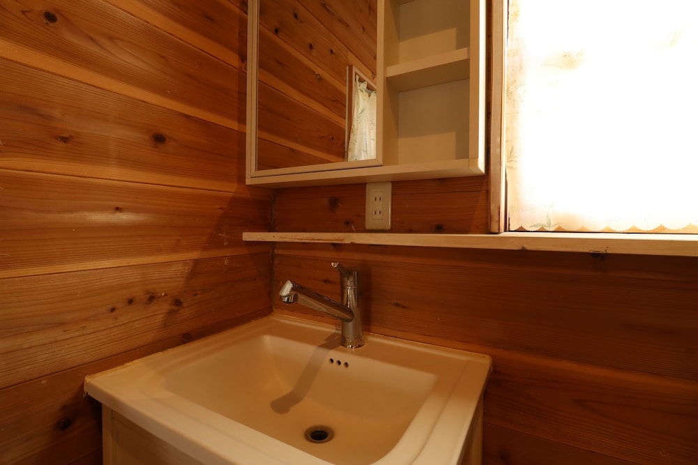 ファミリー ヴィラ ダブルベッド 2 台 客室5 | Glamping Village Leaf