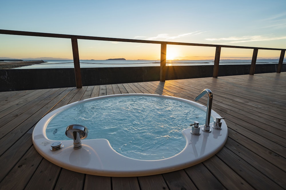 Hakusha [Suite Ocean View Villa・ペット不可・8ベッド] 禁煙 バスルーム0 | グランプレミア瀬戸内