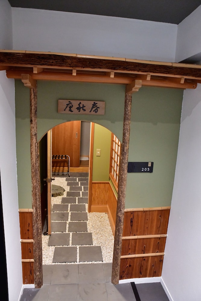 ファミリー 4 人部屋 客室1 | VILLA 33 KASHIKOJIMA