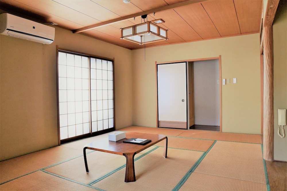 ファミリー 4 人部屋 客室1 | VILLA 33 KASHIKOJIMA