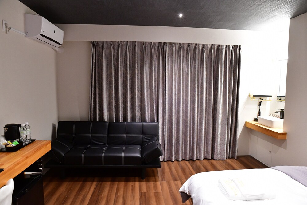 ツインルーム 客室1 | VILLA 33 KASHIKOJIMA
