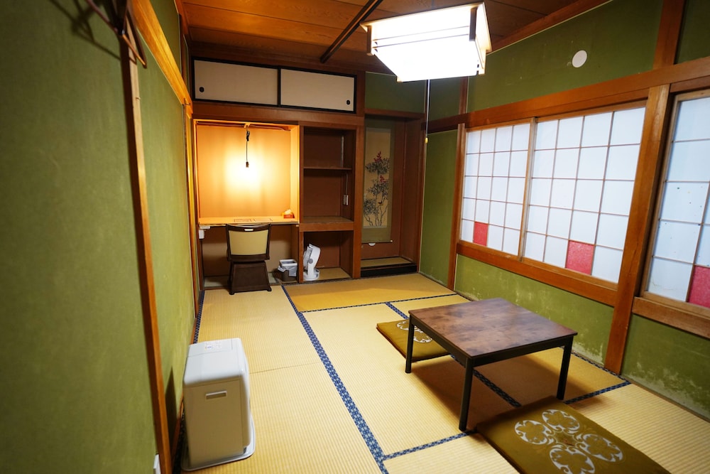 Superior Twin Room 8, Shared bathroom | Hostel Murasaki