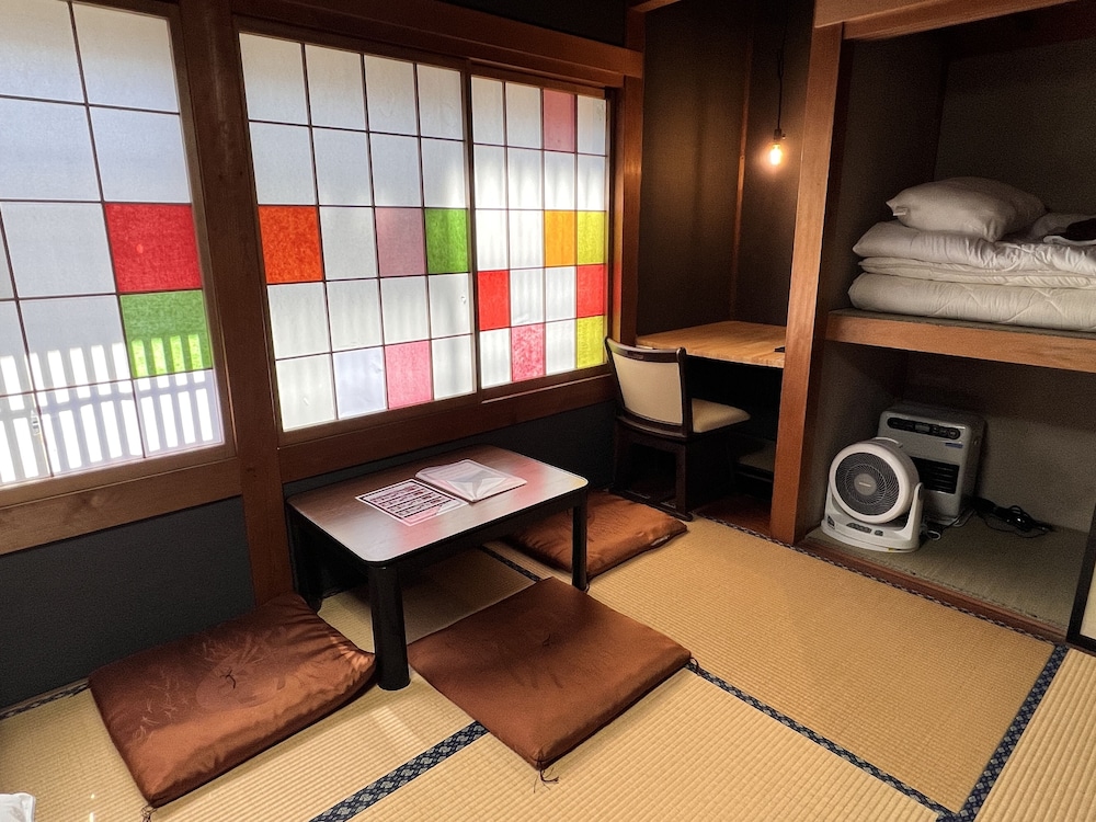 Twin Room 12, Shared bathroom 客室1 | Hostel Murasaki