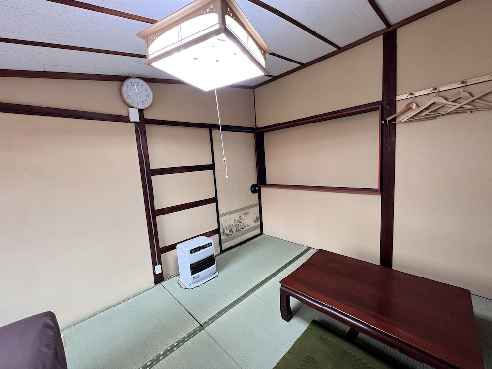 Twin Room 7, Shared bathroom 客室5 | Hostel Murasaki