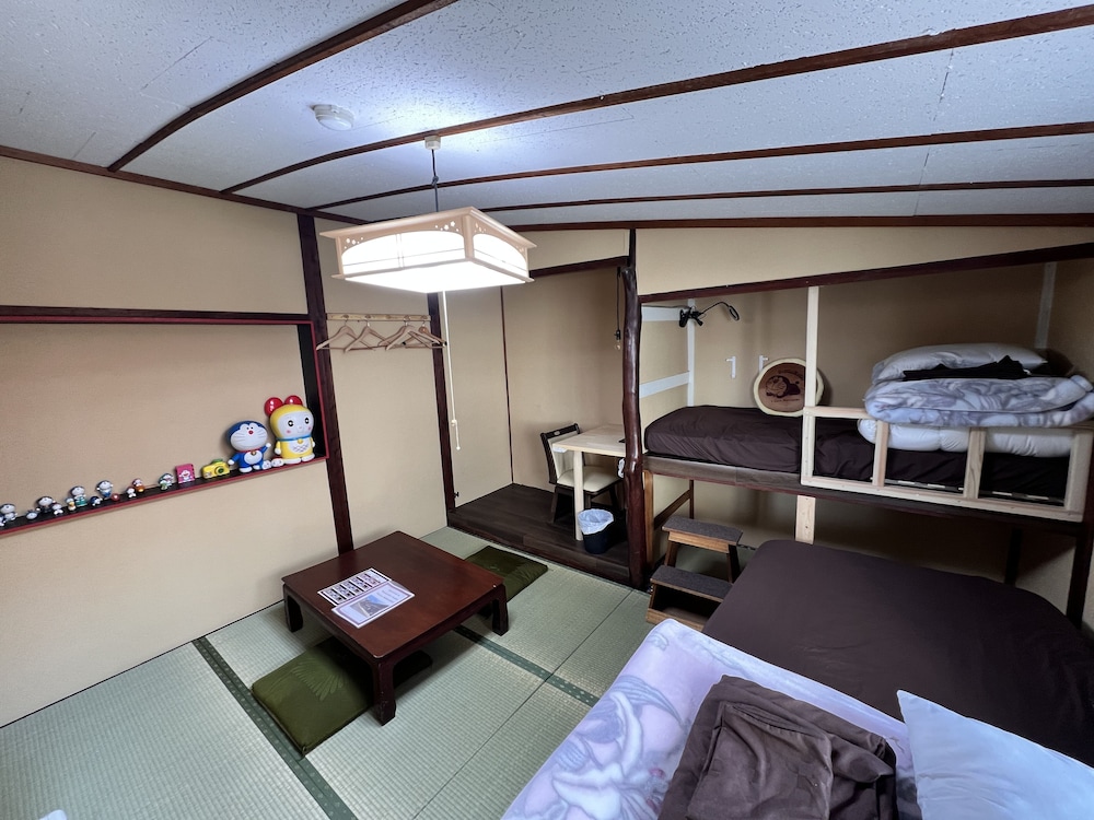 Twin Room 7, Shared bathroom 客室2 | Hostel Murasaki